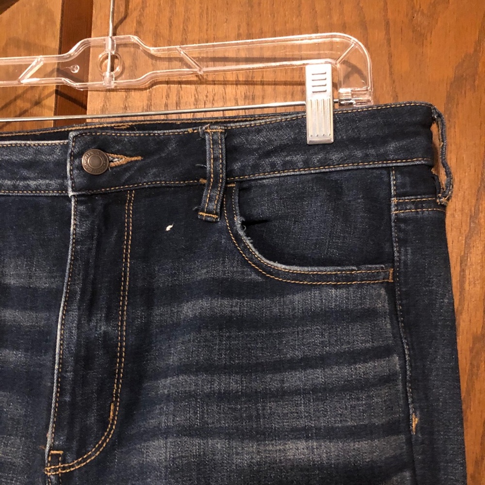 AE Super High Rise Jeggings Size 14 Holes